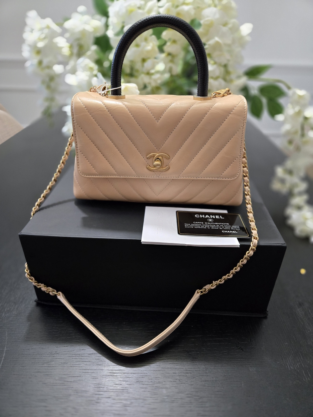 Chanel Coco Aged Calfskin Beige Quilted With Lizard Top-Handle Bag - Picture 5 of 11